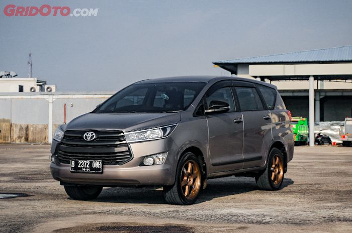 Modifikasi Toyota Innova Reborn resep dan budget mahasiswa