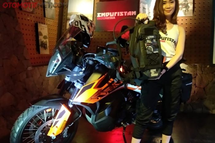 Enduristan Tas Turing Berstandar Militer