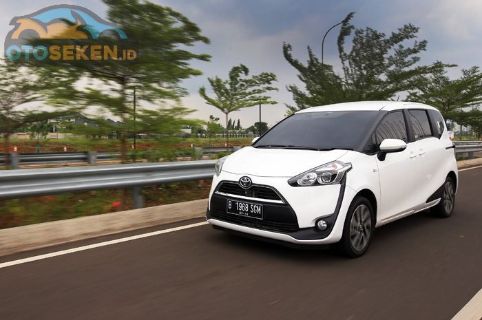 Toyota Sienta