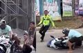 Hari Apes Pengendara GSX-R150, Tabrak Polisi yang Jabatannya Nggak Main-main