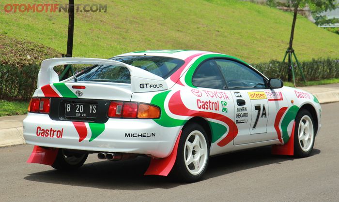 Toyota Celica ini liverynya mengacu pada Celica versi WRC aslinya 