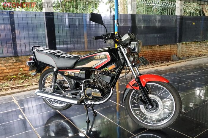 Yamaha RX-King Cobra tahun 1995.