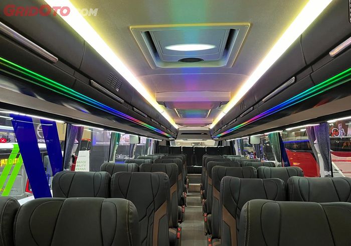 Desain interior baru Laksana SR3 Neo