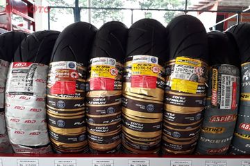 Daftar Harga Ban Motor Matic Terbaik Tubeless Terbaru 2020