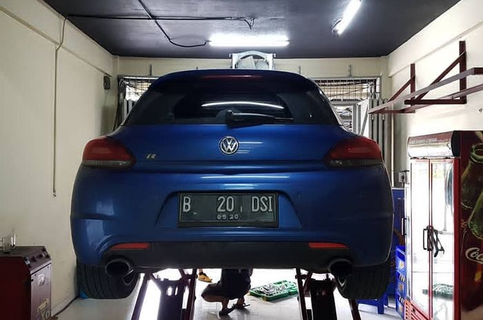 proses ECU tunning (reflash) di CK Motorsport