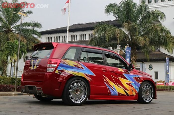 Pemilihan pelek krom model nutup, cara Aziz menunjukkan gaya elegan pada Grand Vitara