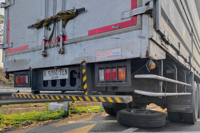 Ban Truk yang dicuri oleh para pelaku