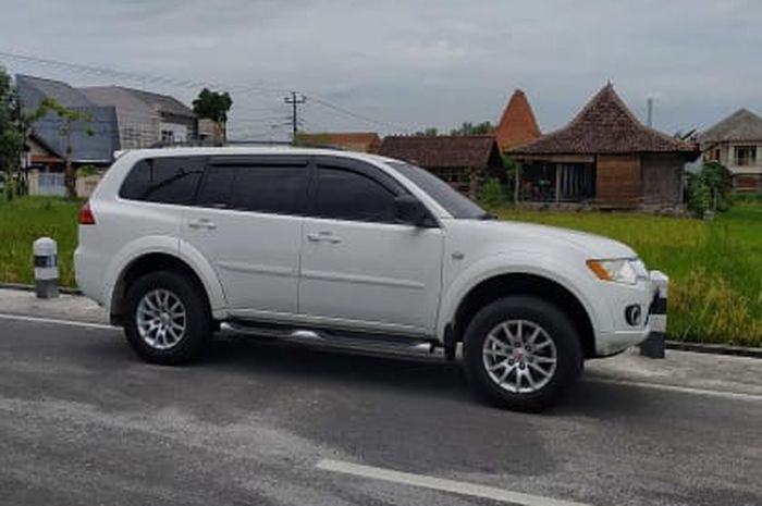 Kisaran harga Mitsubishi Pajero Sport Diesel seken tahun 2010 sampai 2011.