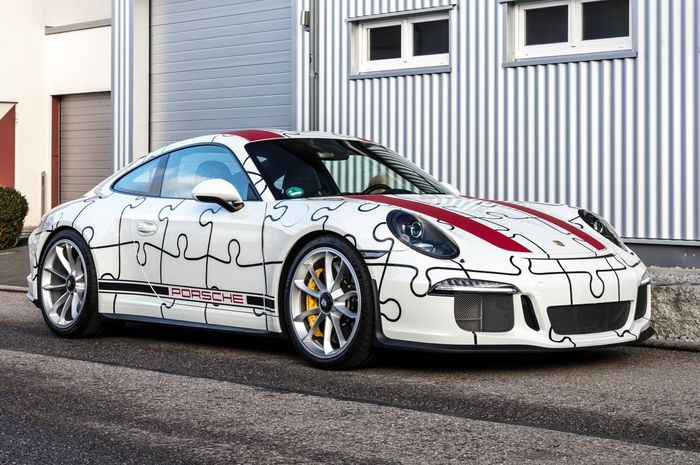 Porsche 911 R dicutting tema puzzle