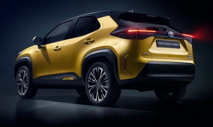 Desain buritan Yaris Cross