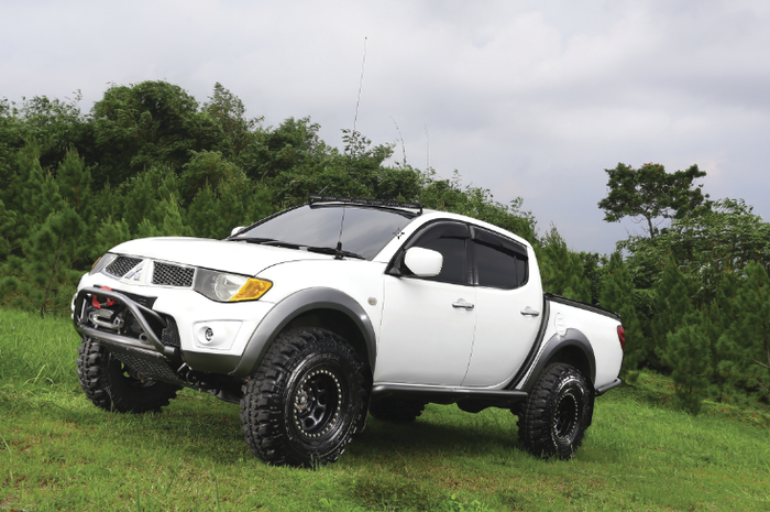 Mitsubishi Triton off-road look