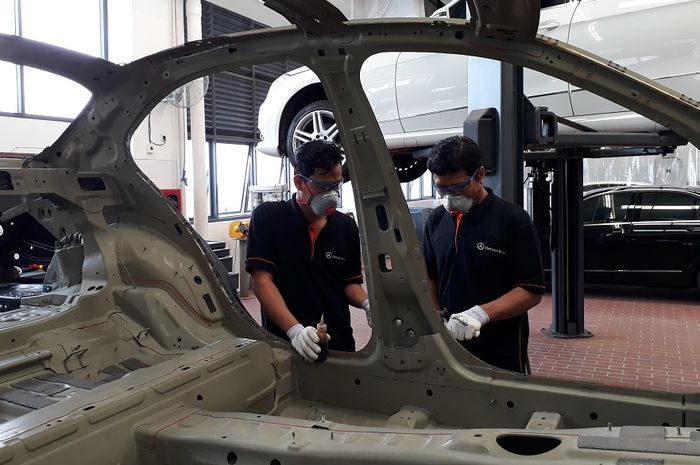 Dealer resmi Mercedes-Benz sanggup memperbaiki segala jenis kerusakan bodi
