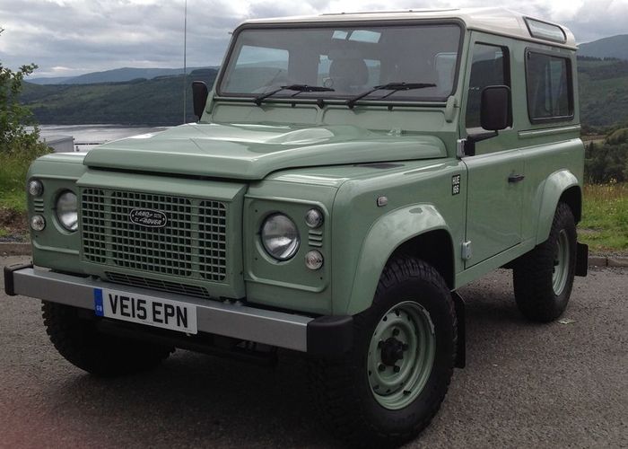 Fakta Unik Di Balik Munculnya Land Rover Defender, Dari Dipilihnya Sasis Alumunium Hingga Warna Hijau - Gridoto.com