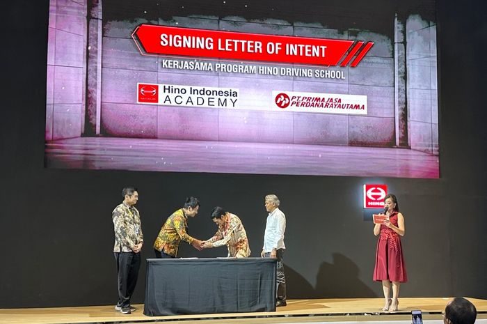 Kurikulum HDS meliputi Smart Driving, seperti sikap dan perilaku mengemudi yang aman serta berkeselamatan, regulasi dan aturan berlalu lintas