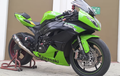 Kawasaki ZX-6R Mesin Adem, Ukuran Radiator Diperbesar, Harga Setara NMAX