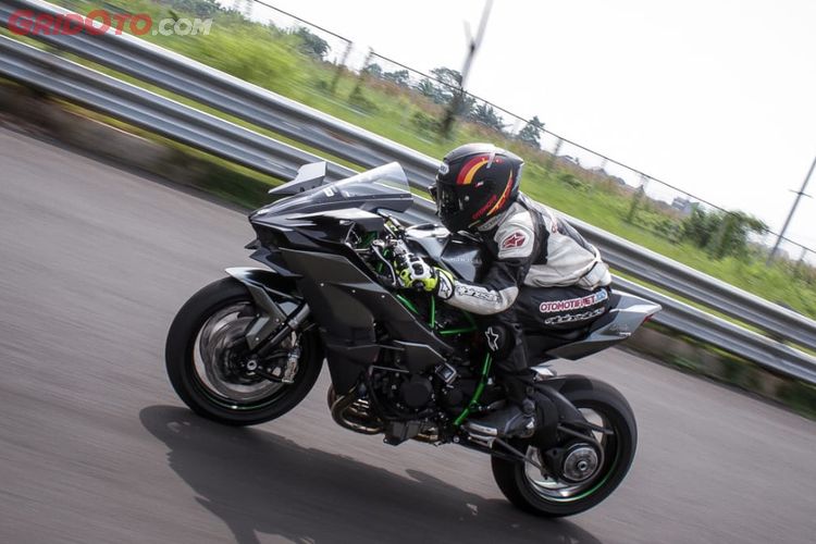 Diameter piston sales ninja h2r