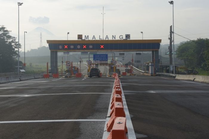 Gerbang Tol Malang.