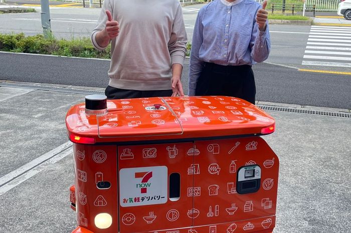 Suzuki bekerja sama dengan Lomby Inc dalam membuat Model LM-A