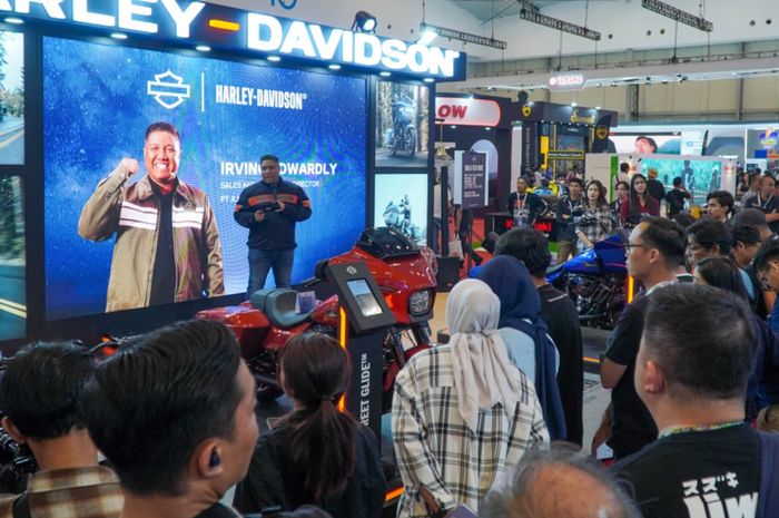 Pengunjung IMOS 2024 berkesempatan test ride gratis motor Harley Davidson Sportster&trade; S dan Fat Boy&trade; 114