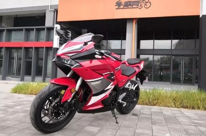 Motor mirip Honda CBR250RR