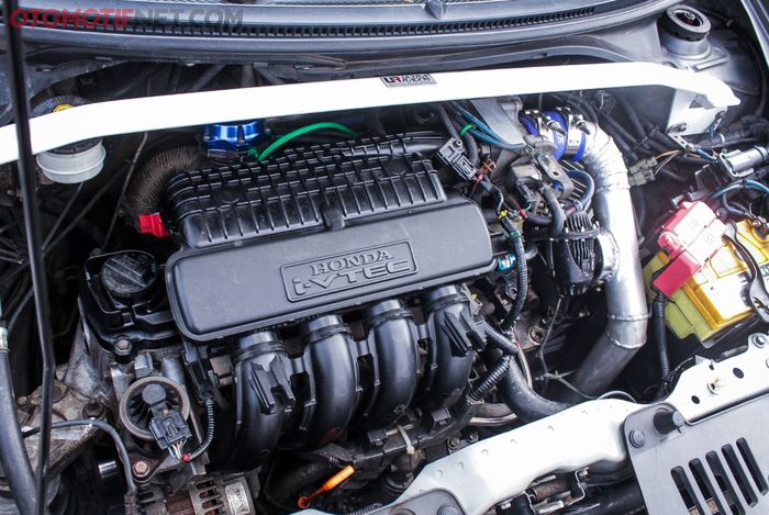 Turbo TD04H dikawinkan dengan mesin  Honda Mobilio berkode L15Z1 berkapasitas 1.500 cc SOHC tersebut. 