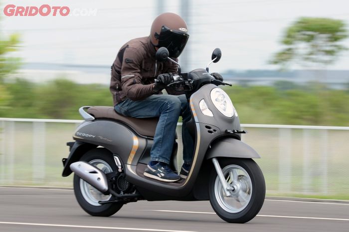 All New Honda Scoopy jadi Best of Medium Retro Skutik di OTOMOTIF Award 2021