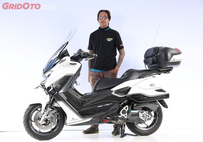 Yamaha NMAX pemenang Best Touring Look Customaxi Surabaya