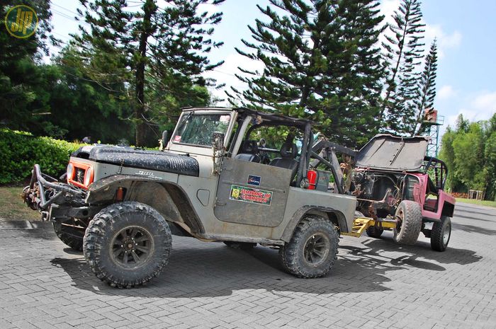 Land Cruiser FJ40