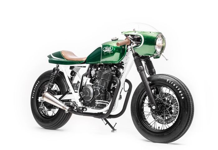 Cafe Bikini Fairing pada motor custom bikinan Wrench Kings, dilansir oleh Thebikeshed.cc