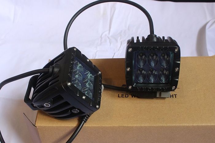 Aurora driving lamp 30 watt model kotak