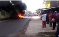 Video: Suzuki APV Meledak dan Terbakar di Jalan Cianjur-Mande, Akses Jalan Ditutup