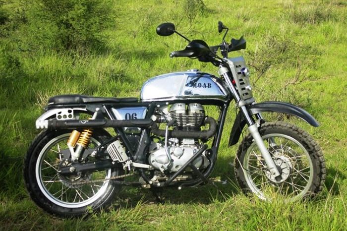 Royal Enfield Continental GT custom scrabler besutan Nomad MC