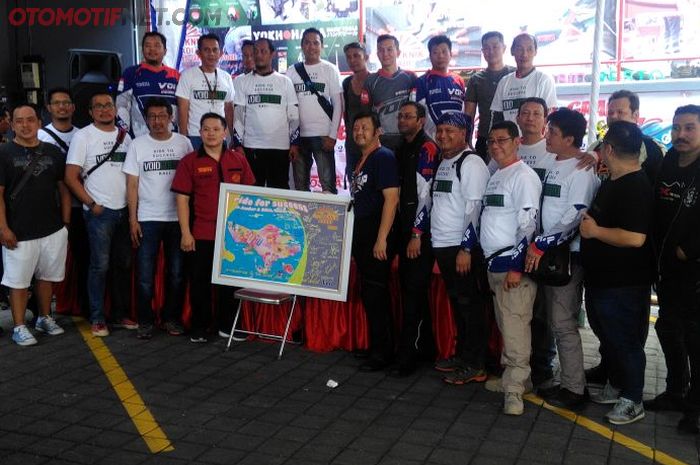 Komunitas Versys Owners Indonesia (VOID) gelar turing Surabaya-Denpasar bertajuk Ride To Success
