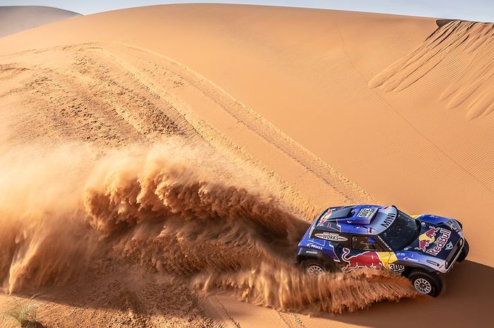 Untuk Reli Dakar 2019, Carlos Sainz bergabung di tim MINI