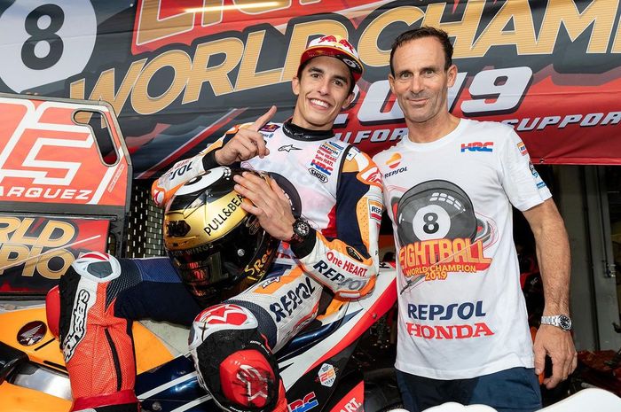 Bos tim Repsol Honda, Alberto Puig langsung memberikan pujian usai Marc Marquez berhasil mengunci gelar juara dunia di MotoGP Thailand