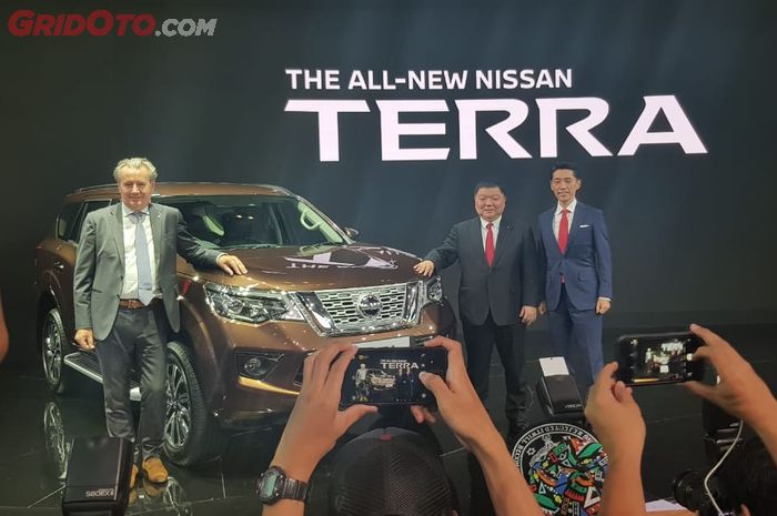 Peluncuran Nissan Terra di GIIAS 2018