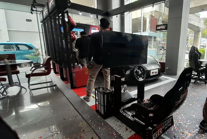 Plaza Toyota Tendean, Jakarta Selatan