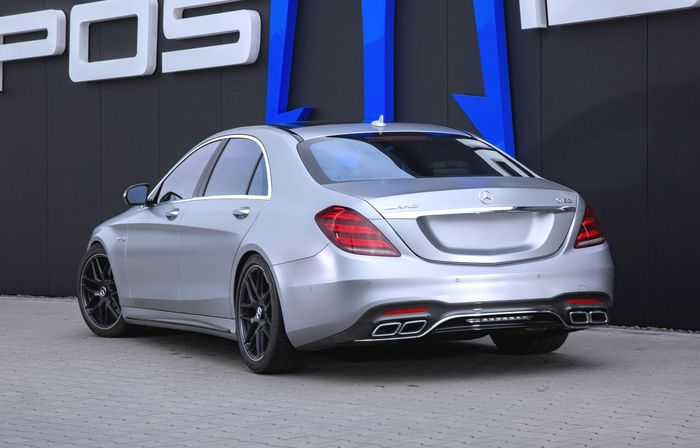 Tampilan belakang modifikasi Mercedes-AMG S63 hasil garapan Posaidon, Jerman