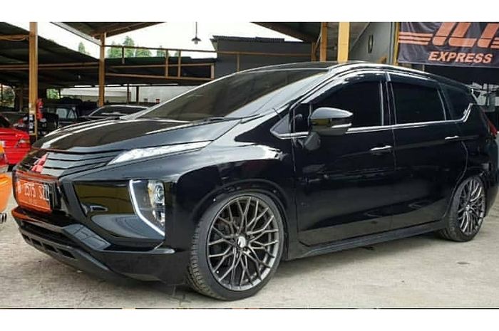 Mitsubishi Xpander pakai air suspension Airgen dari Akasia Motor