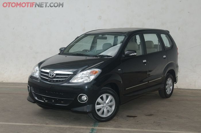 Toyota Avanza tipe S 1.5