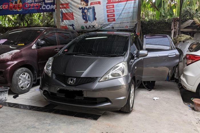 Honda Jazz GE8 di bengkel Honda Clinic Pradana di bilangan Depok, Jawa Barat