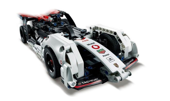 Lego Technic Formule E Porsche 99X Electric