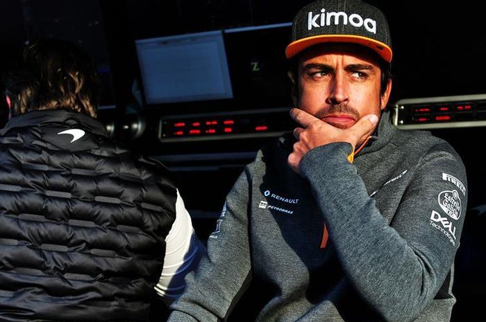 Fernando Alonso mengunjungi McLaren di sela-sela tes pramusim kedua F1 2019 di Circuit de Cataluna, Barcelona, Spanyol