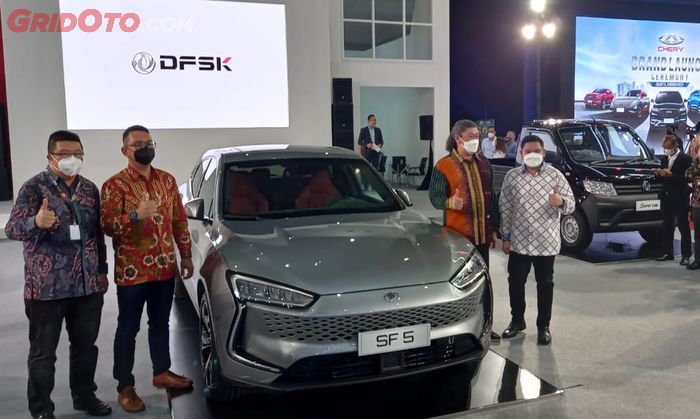 DFSK kembali hadir di pameran IIMS 2022 dengan memperkenalkan kendaraan listriknya Seres SF5