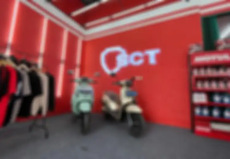 Resmikan Kemitraan, Servis Motor Listrik Smoot Bisa di Outlet SCT