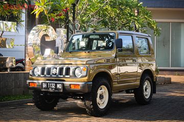 Trik Simpel Bikin Suzuki Katana Lebih Muda Setampan Jimny Baru Gridoto Com