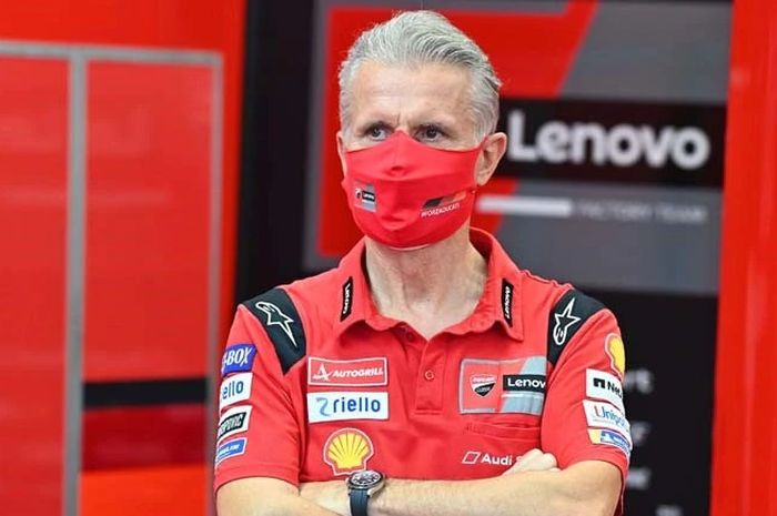 Paolo Ciabatti Direktur Olahraga Ducati Corse sebut tak akan rekrut pembalap dari pabrikan lain untuk beberapa tahun ke depan. 