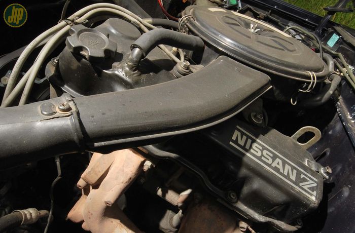 Pada bagian mesin Nissan Terrano ini, untuk memperingan kinerja mesinnya, maka kipas manual pun diganti dengan kipas comotan Volvo.  