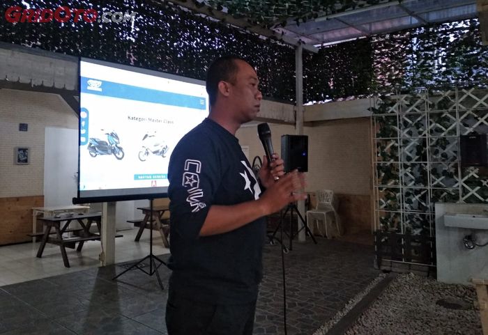 Ade Dimyati perwakilan Yamaha Bandung saat memberi sambutan