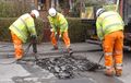 Bukan Asal Diuruk, Proses Penambalan Lubang Jalan di Inggris Ternyata Lewat Proses Panjang